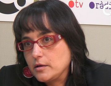 Carme Labòria: 'El PSC defensa l'estat del benestar. No farem fora mestres, metges ni mossos'
