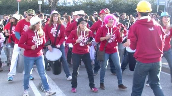 Les disfresses vesteixen Mira-sol i la Floresta amb el Carnaval infantil