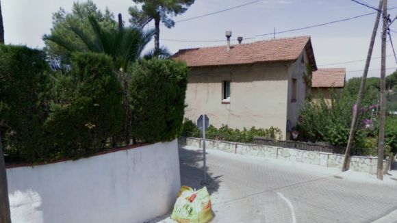 Detingut in fraganti un menor per robar en tres cases de la Floresta el mateix dia