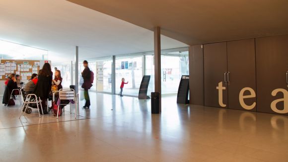 Alt: El futur del Casal de Mira-sol es pactarà en una taula amb els agents del barri