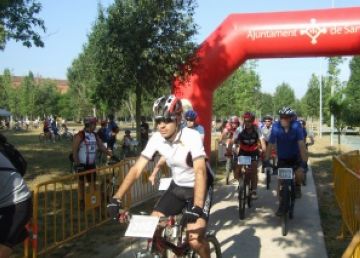 Èxit participatiu a la pedalada de BTT