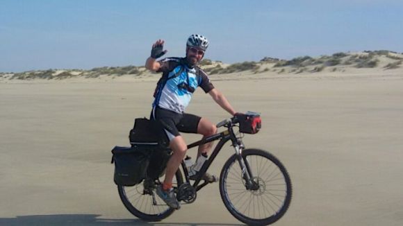 Santi Cabasa recorrerà 8.000 quilòmetres en bicicleta entre Sant Cugat i Turquia