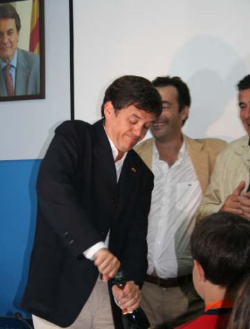 2007: Recoder guanya les eleccions municipals per majoria absoluta