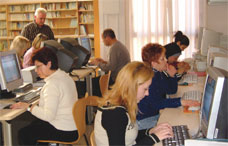 Andrea Sánchez: 'Amb la crisi augmenta la demanda d'alumnes de l'Escola d'Adults'