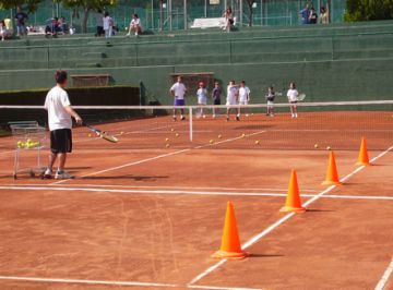 Tennis, padel i natació en el campus del CN Sant Cugat