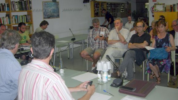 Alt: La taula de treball per marcar els usos del Casal de Mira-sol es crearà dimarts