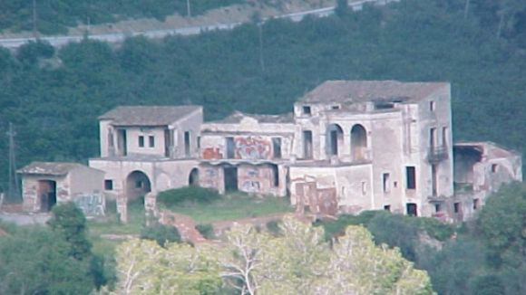 Sant Cugat obre la porta a convertir algunes masies en hotels