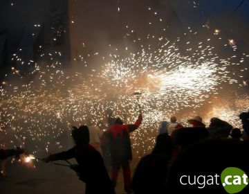 Diables omplen de foc el fi de festa amb el Diabòlic Pyro Cirkus