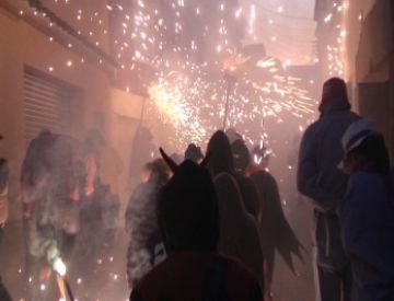 Sant Cugat crema amb el correfoc de Festa Major