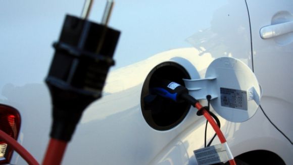 Acord entre la santcugatenca AparCar i el CAFBL per fomentar els vehicles elèctrics