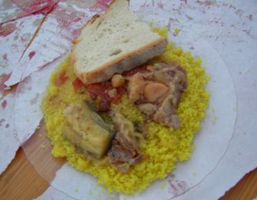 El cous-cous solidari aplega un any més el ciutadans més conscienciats amb el poble sahrauí