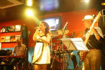 Entrevista: Aina Mitjans, cantant de Dejá vù