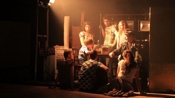 L'actriu Martina Vilarasau debuta a París amb 'Des châteaux en Espagne'