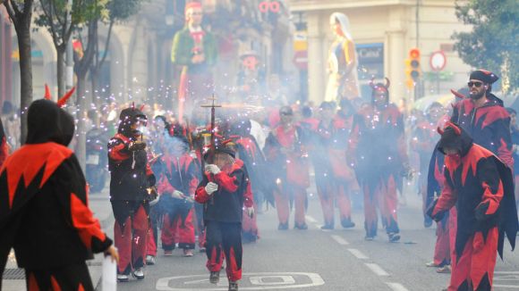 Els Diables acosten la seva cultura als més menuts de casa