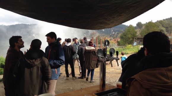 Una iniciativa santcugatenca reuneix material per als refugiats de Calais