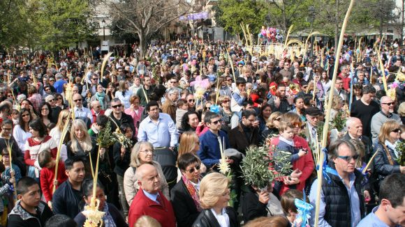 Un Diumenge de Rams multitudinari recorda les víctimes dels Alps