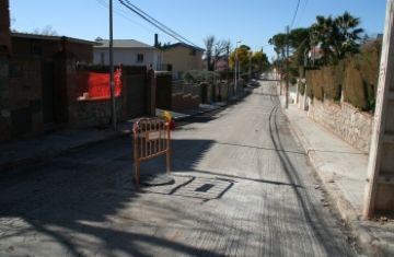Recta final de l'urbanització del carrer Doctor Modrego i el passatge del Pi, a les Planes