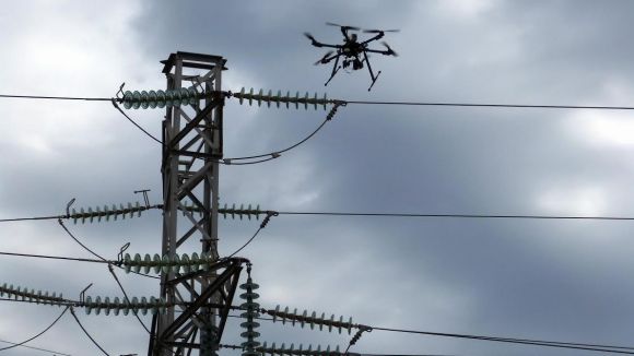 Endesa introdueix 'drones' al Vallès per revisar l'estat de la xarxa elèctrica