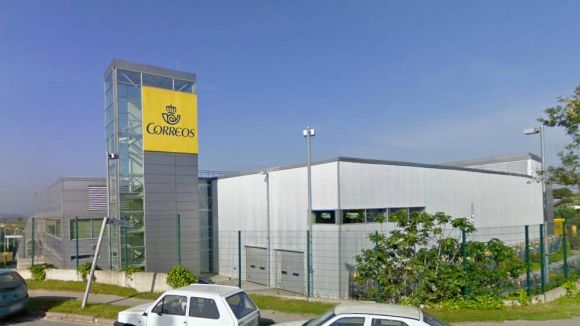 Troben davant la central de Correus de Sant Cugat una carta de suport a Jordi Turull 'oberta i rebregada'