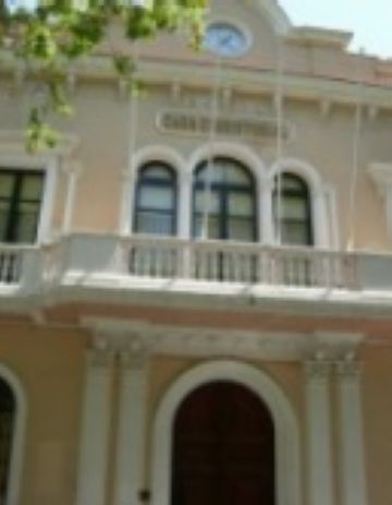 1931: L'Ajuntament compra l'antic teatre Cervantes