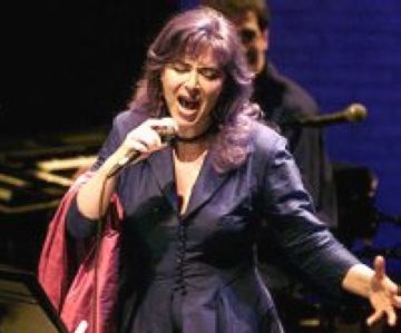 1996: Primera actuació de Maria del Mar Bonet al Teatre-Auditori