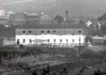 1999: Enderroc de l'antic Vapor Serra