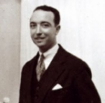 1944: Mor Tomàs Aymat, artista, dissenyador i empresari