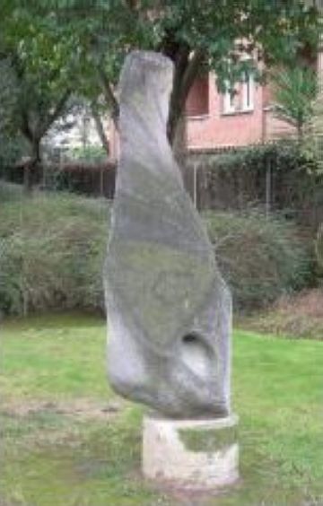 1997: Col·locació d'una escultura de Xavier Agraz