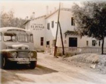 1954: Neix l'Escola El Pinar