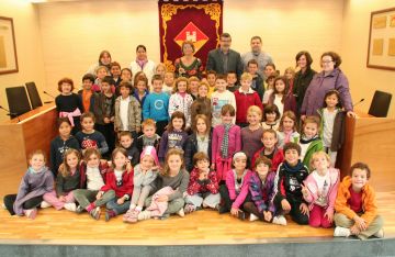 Alt: L'escola Ferran i Clua visita l'EMD Valldoreix