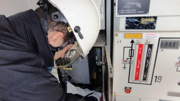 Endesa reforma un centre de transformació de Can Trabal