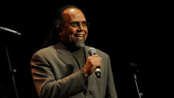 Erwyn Seerutton actua aquest dijous al Cafè Auditori amb 'Kreol Fusion'