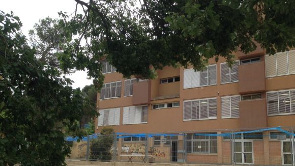 L'Ajuntament arranjarà la tanca de l'escola La Floresta, però de moment no hi farà més actuacions