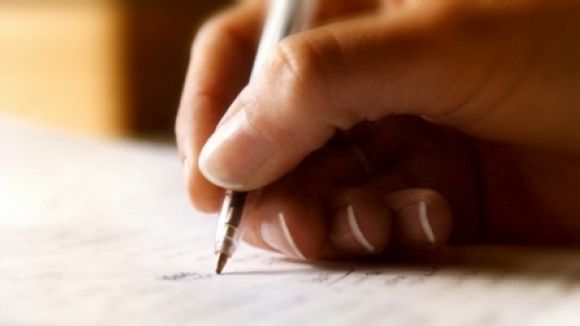 Comencen les votacions populars del concurs de microrelats amb 43 originals