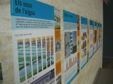 Un documental mostra els usos de l'aigua d'arreu del món a alumnes santcugatencs