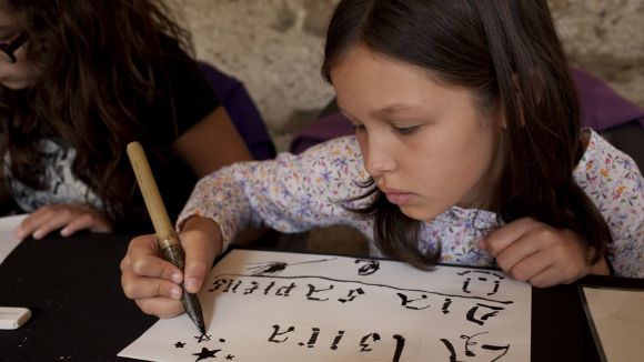 Un taller de mini tapís dóna el tret de sortida a l''Estiu als Museus'