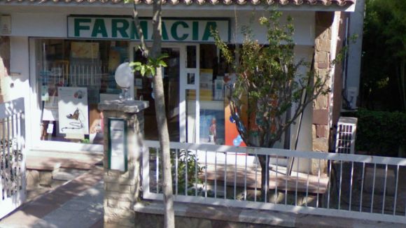 Els Mossos investiguen un robatori a mà armada a la farmàcia de Mira-sol