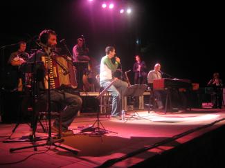 Feliu Ventura porta a Valldoreix en concert els seus 'Alfabets de futur'