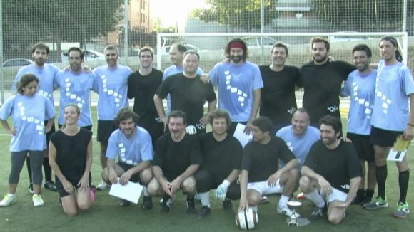 El torneig de futbol Alguna pregunta menys enfronta periodistes i polítics aquesta tarda