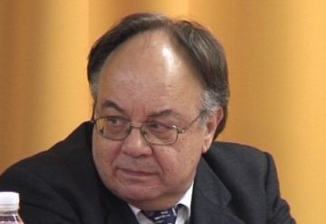 Josep Maria Figueres: 'Lluís Capdevila és un escriptor que s'acosta a la seva dimensió periodística a través de les cròniques de guerra'