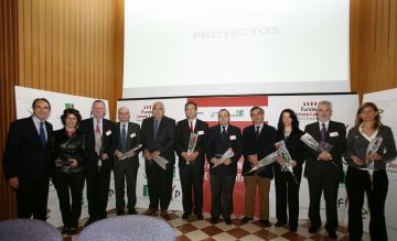 L'Ajuntament rep el premi Coneixement i Pacients de la Fundació Josep Laporte