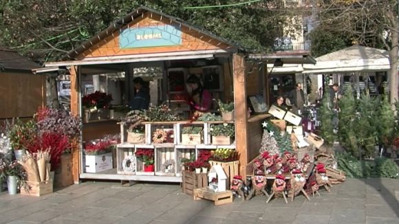 La Fira de Nadal omple la plaça d'Octavià d'ambient i esperit nadalenc