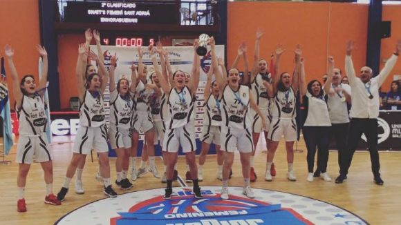 El santcugatenc Daniel José, subcampió d'Espanya júnior com a tècnic de l'Snatt's femení Sant Adrià