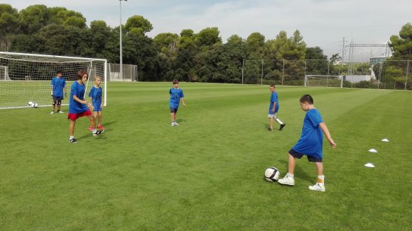 Catalunya i Àustria disputen un amistós de futbol 7 de paralítics cerebrals al CAR