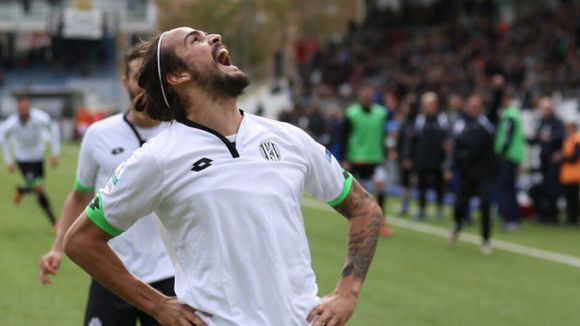 Álex Rodríguez fitxa pel Chievo Verona i torna a jugar al Calcio, màxima categoria del futbol italià