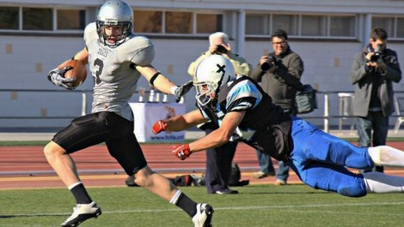 El Badalona Dracs, de Benmayor, remunten per endur-se la Copa Catalana