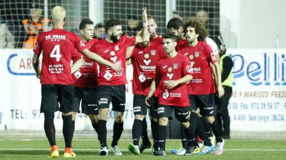 Gabri anota el gol de la SD Formentera davant el Sevilla i Benja s'acomiada de la Copa del Rei