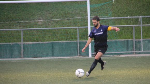 Un Junior plagat de baixes cau golejat al camp de la Gornal i entra en descens