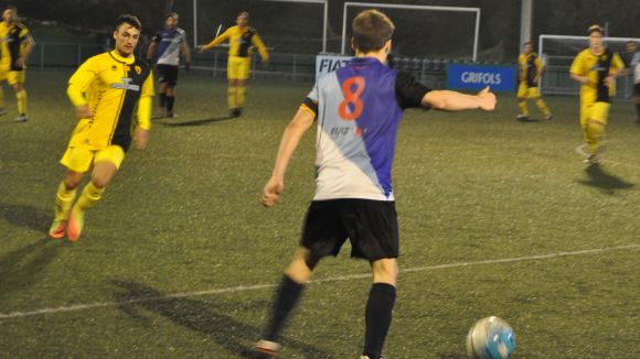 El Junior medeix el seu ofici davant un Moja que lluita per somiar amb la salvació