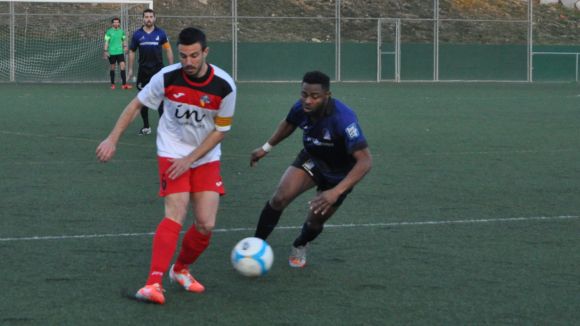 El Junior suma la tercera derrota consecutiva i es complica la promoció d'ascens